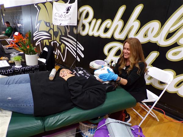 A relaxing facial at the 2023 Health Fair